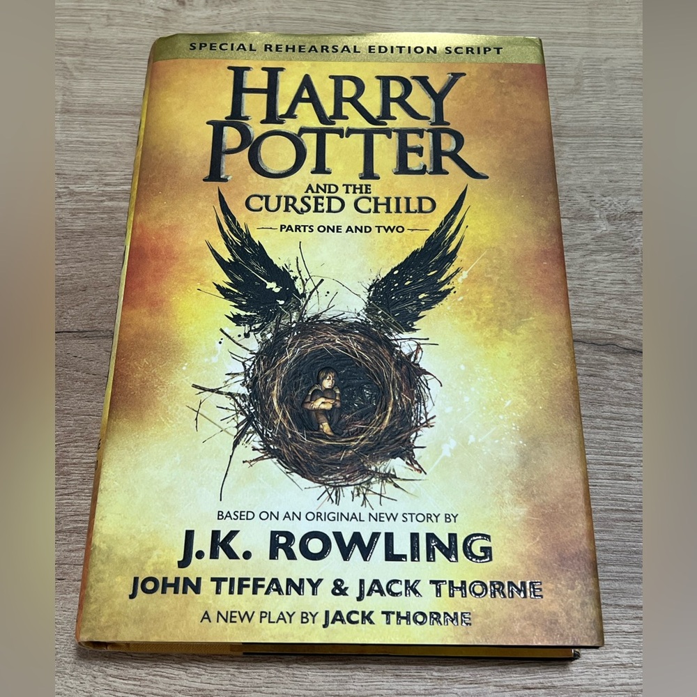 Harry Potter and the Cursed Child-Parts I & II (Special Rehearsal Edition)